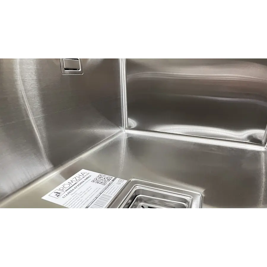 Кухонна мийка Romzha Arta Nova U-650 Max