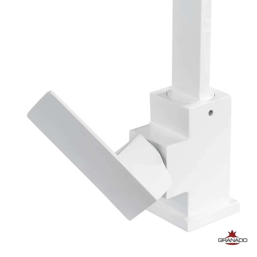 Смеситель кухонный GRANADO Tarrasa White