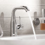 Смеситель для раковины M-размера Grohe Essence New (23462001)