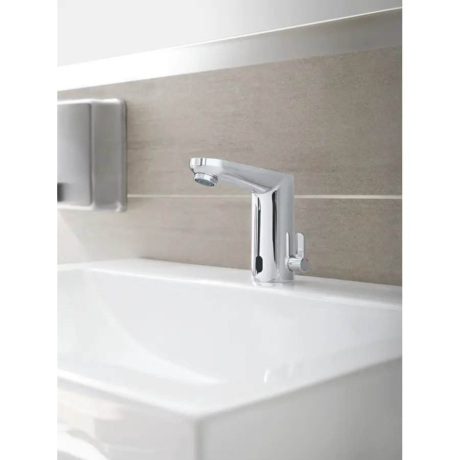 Смеситель для раковины с сенсорным управлением Grohe Eurosmart CE (36327001)