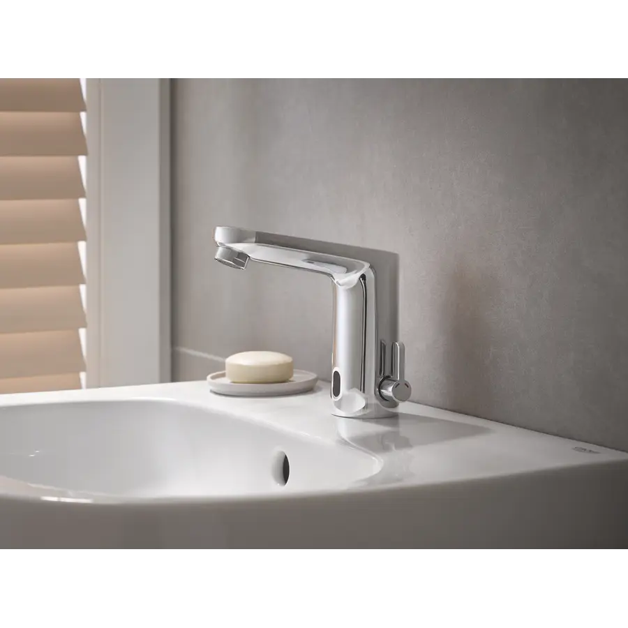 Смеситель для раковины с сенсорным управлением Grohe Eurosmart CE (36327001)