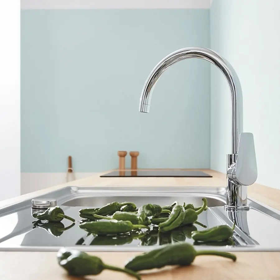 Кухонний змішувач сталевий Grohe BauEdge 31233001