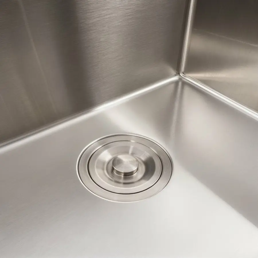 Кухонная мойка 50*45 нержавейка VALESO Handmade (сифон круглый, 3,0/0,8)