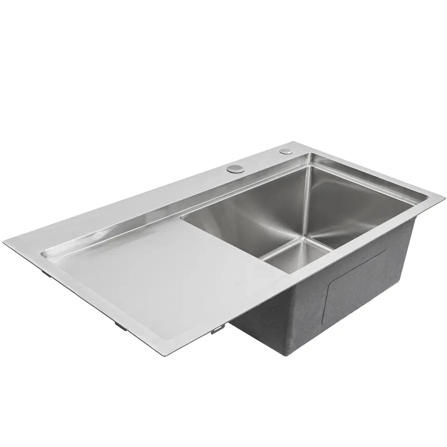 Кухонна мийка Platinum Handmade 780х430х220 R (товщина 3,0/1,5 мм корзина та дозатор в комплекті)