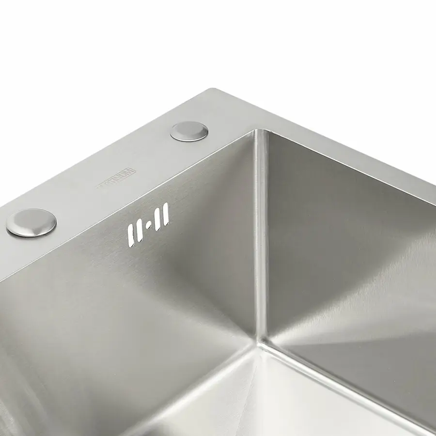 Кухонная мойка VALESO Handmade 600х450х220 (толщина 3,0/1,5 мм + дозатор в комплекте)