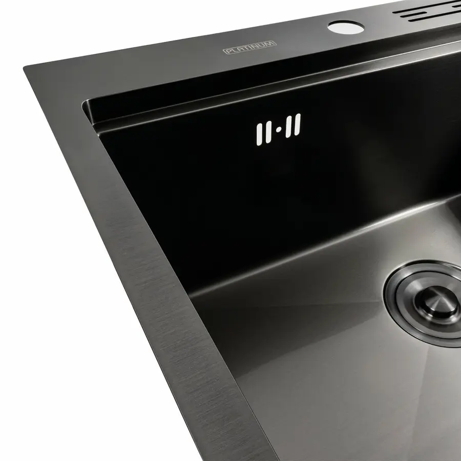 Кухонная мойка черная PVD 60х50 с подставкой для ножей + Подарок сифон круглый и дозатор.