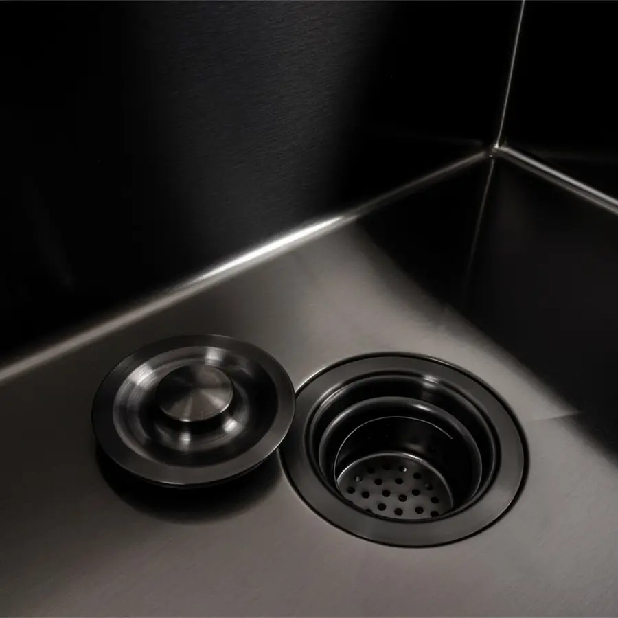 Кухонна мийка 58*43 PVD чорна Valeso Handmade (сифон круглий, 3,0/0,8)