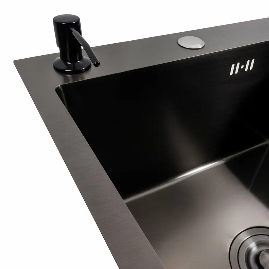 Кухонная мойка CM 65*50 L черная PVD VALESO Handmade (круглый сифон 3,0/0,8)