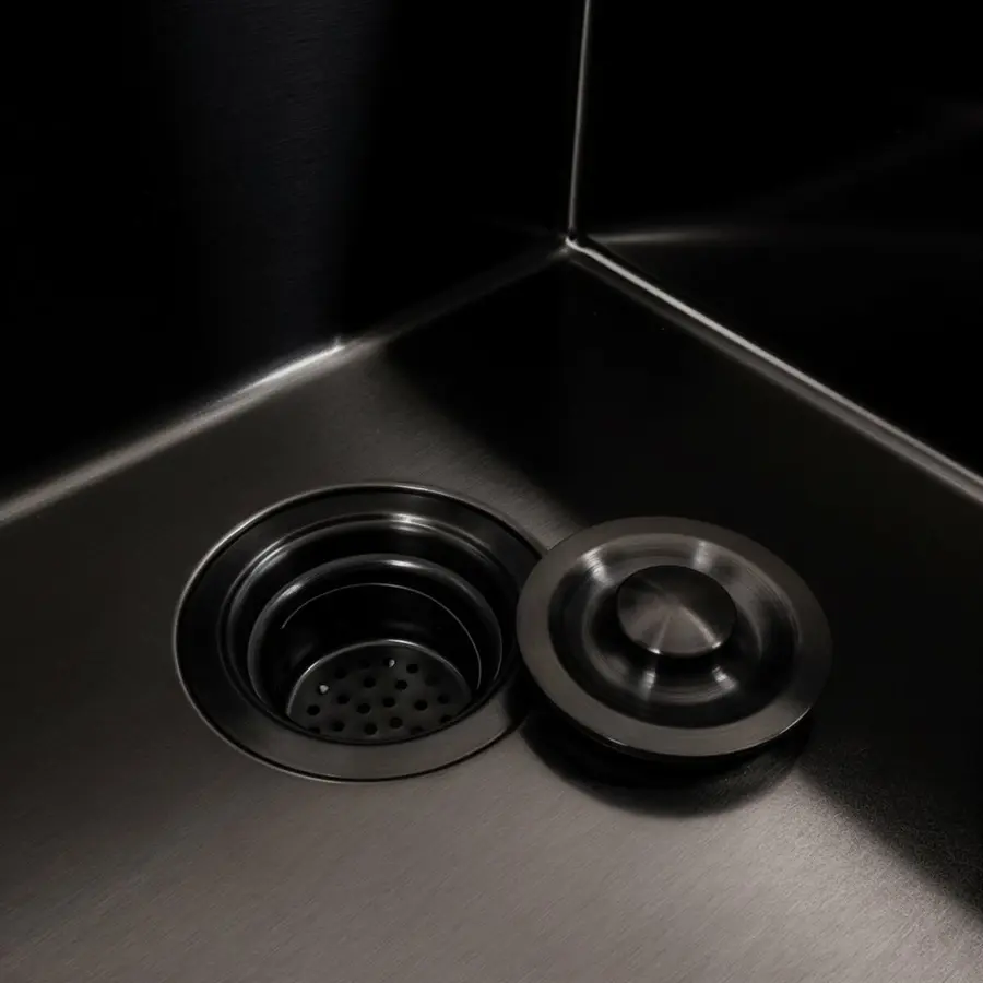 Кухонная мойка 45*45 Valeso Handmade PVD черная (сифон круглый 3,0/0,8)