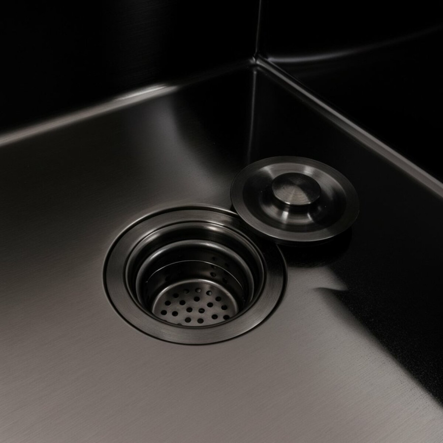 Кухонна мийка CM 65*50 R чорна PVD VALESO Handmade (круглий сифон 3,0/0,8)