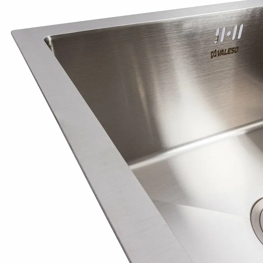 Кухонная мойка нержавейка СМ 54*44 VALESO Handmade (монтаж под столешницу)