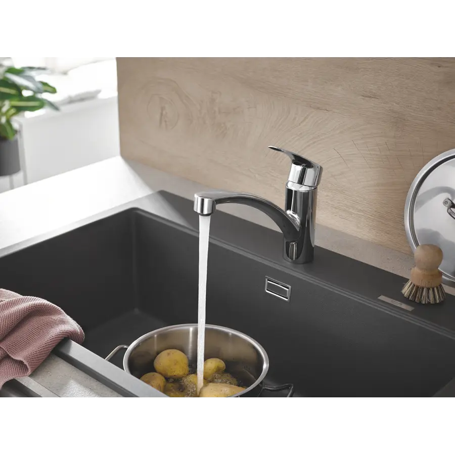 Змішувач для кухні Grohe Eurosmart New (33281003)