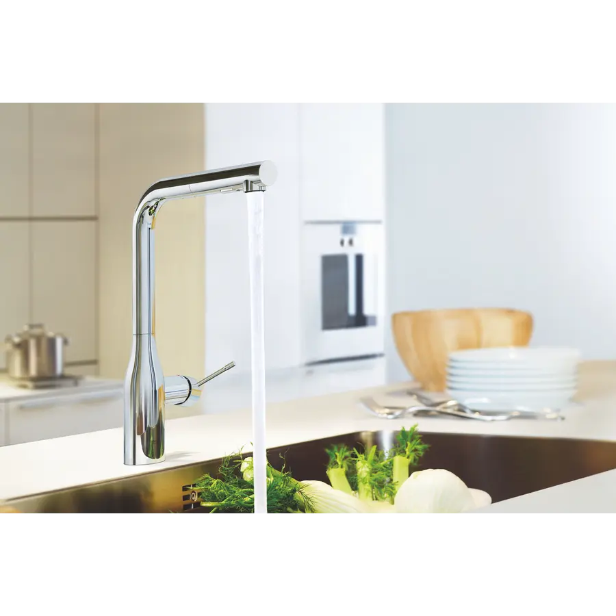 Змішувач для кухні з висувним виливом Grohe Essence New (30270000)