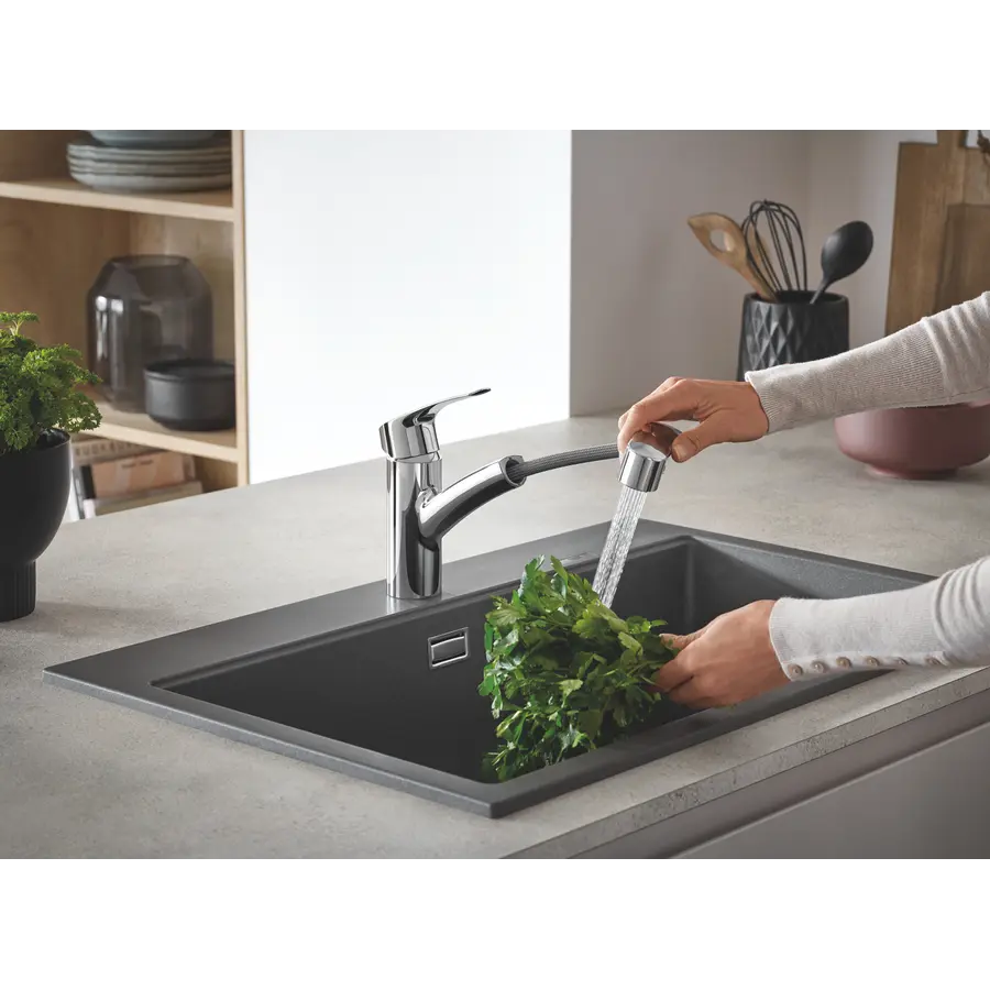 Змішувач для кухні з висувним виливом Grohe Eurosmart New (30305001)