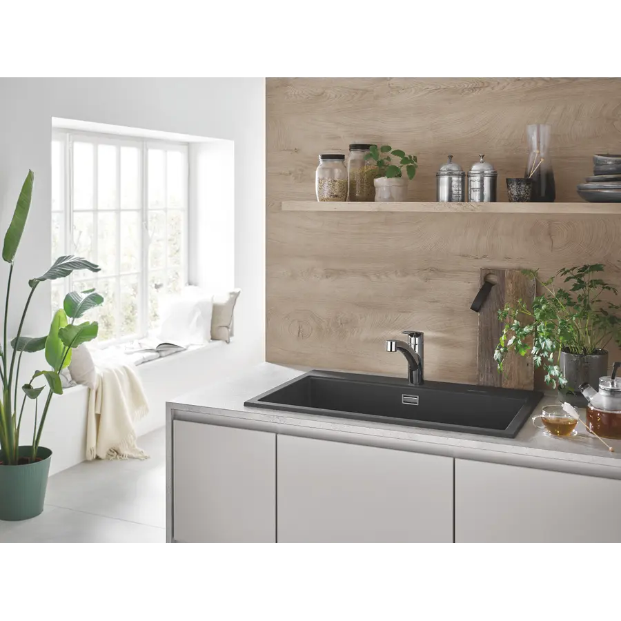 Змішувач для кухні з висувним виливом Grohe Eurosmart New (30305001)