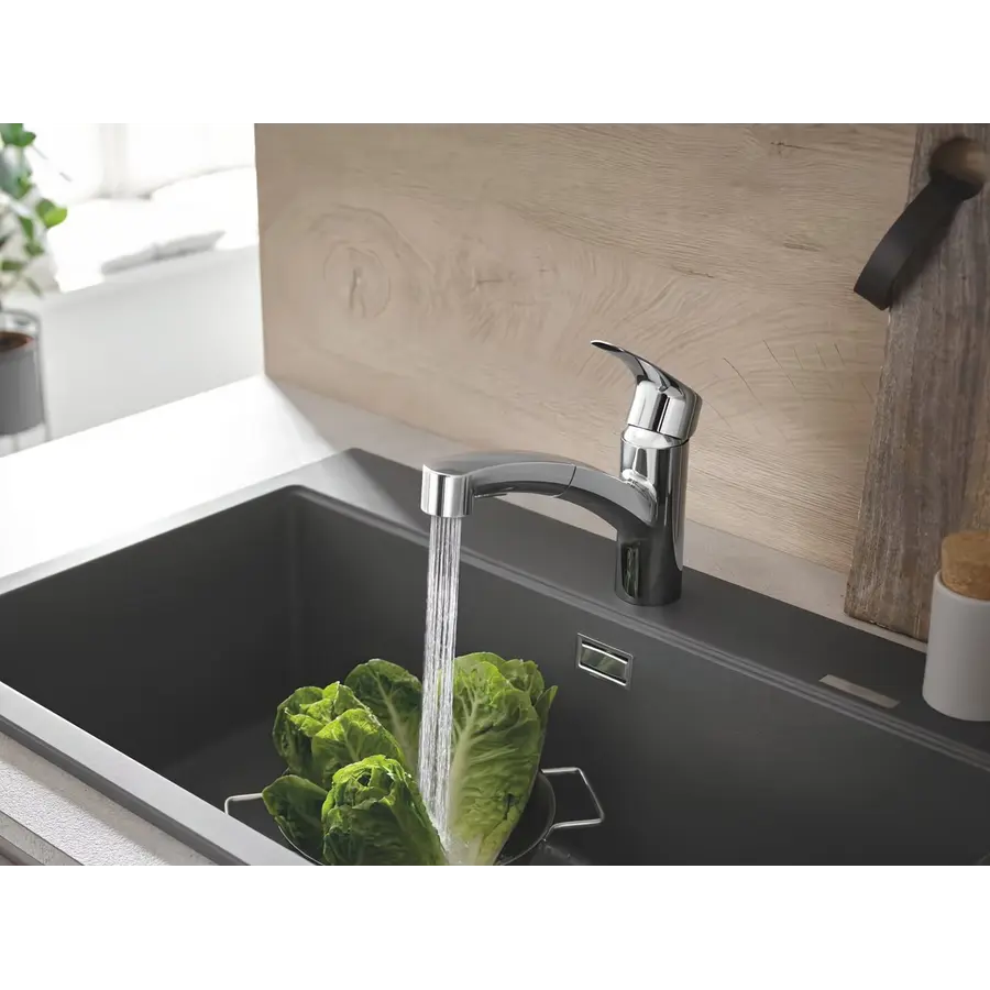 Змішувач для кухні з висувним виливом Grohe Eurosmart New (30305001)