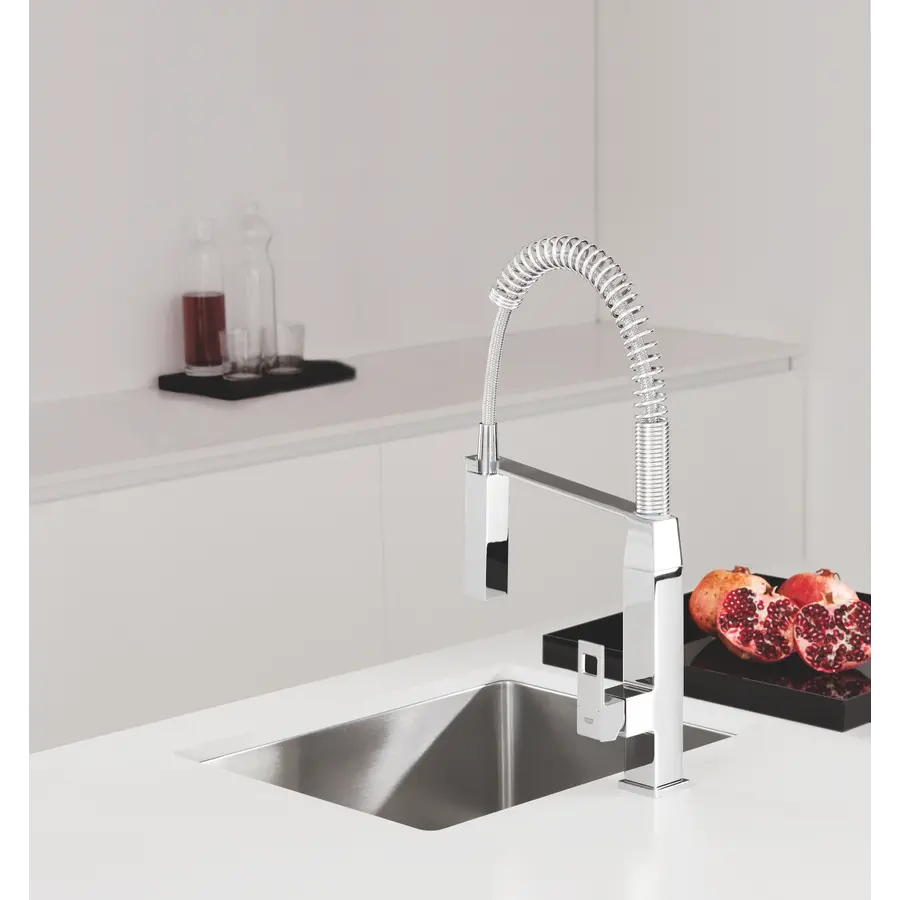 Змішувач для кухні з гнучким виливом Grohe Eurocube (31395000)