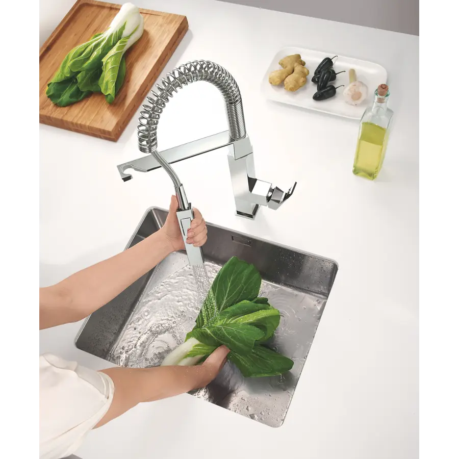 Змішувач для кухні з гнучким виливом Grohe Eurocube (31395000)