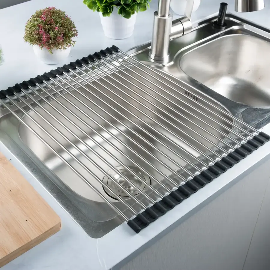 Комплект чорної мийки на кухню та змішувача з нержавіючої сталі NB-7042