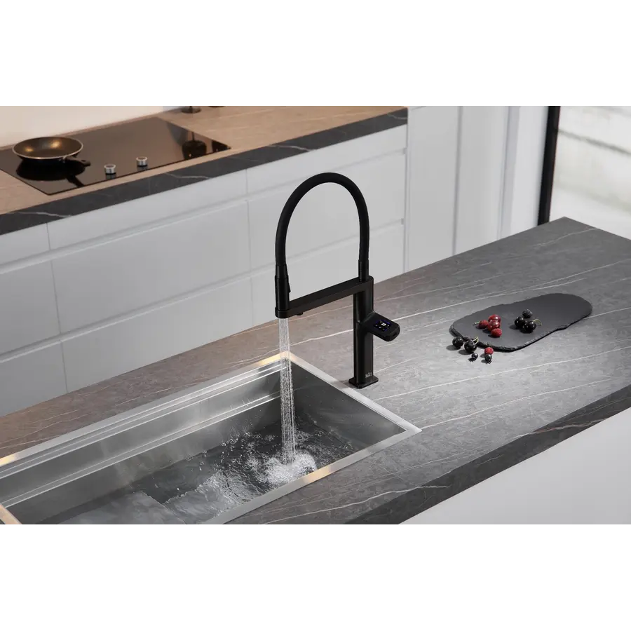 Кухонний змішувач чорний сенсорний з фільтрованою водою Nett AB-43