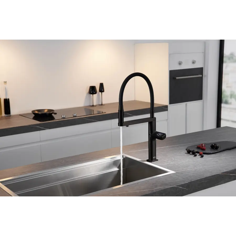 Кухонний змішувач чорний сенсорний з фільтрованою водою Nett AB-43