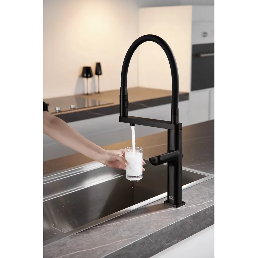 Кухонний змішувач чорний сенсорний з фільтрованою водою Nett AB-43