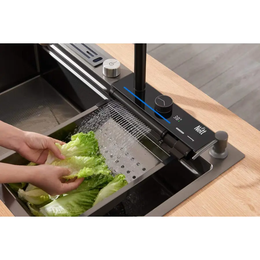 Кухонний змішувач чорний з водопадом/висувною лійкою нержавіючий Nett OB-38