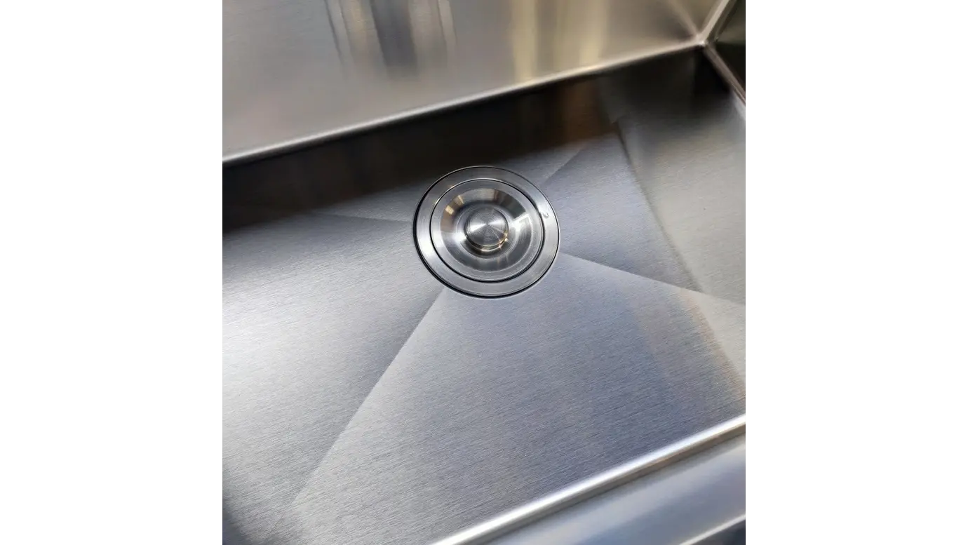 Поверхні мийок для кухні. 